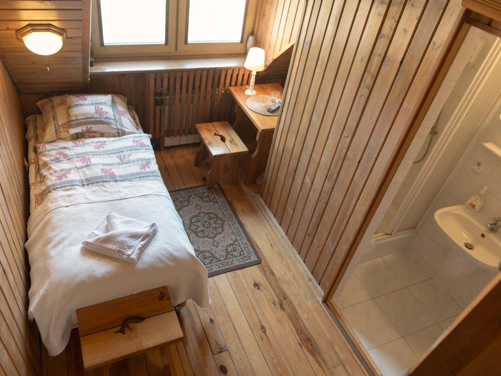 Hotel Wyrwidab Chodzież Pokoj fotografie