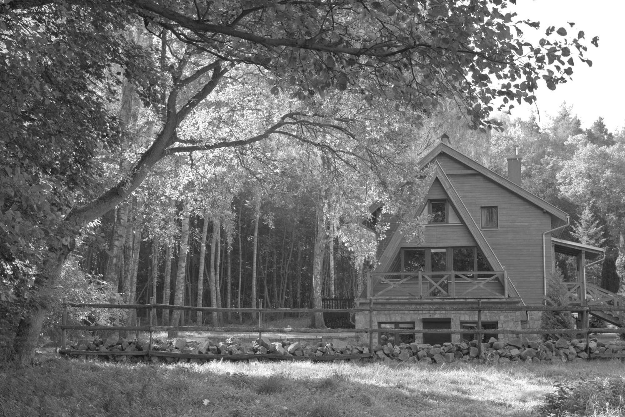 Hotel Wyrwidab Chodzież Exteriér fotografie
